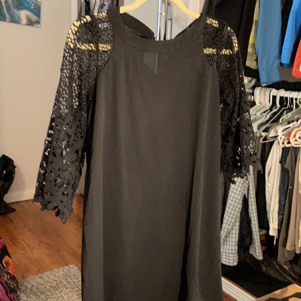 Black midi dress, worn once half sleeve tunic dress